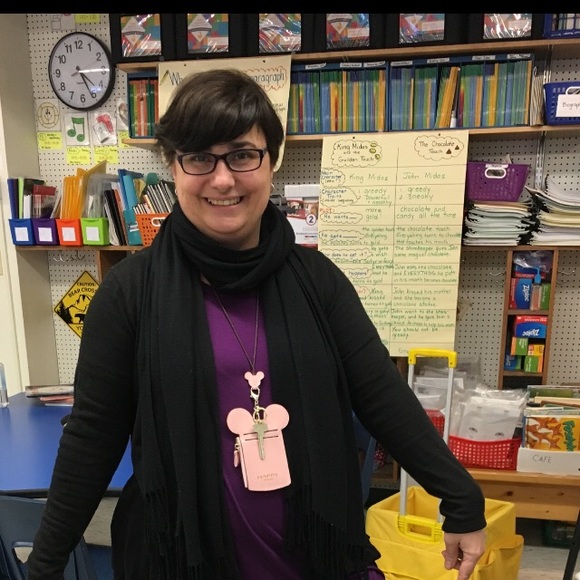 Meet your Posher, Trisha - Picture 1 of 1